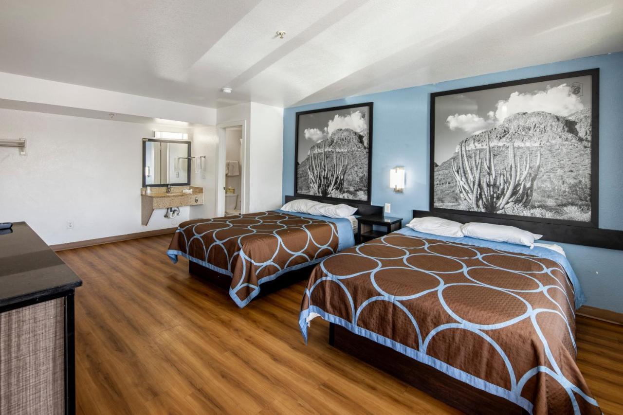 Super 8 By Wyndham Phoenix West Ngoại thất bức ảnh